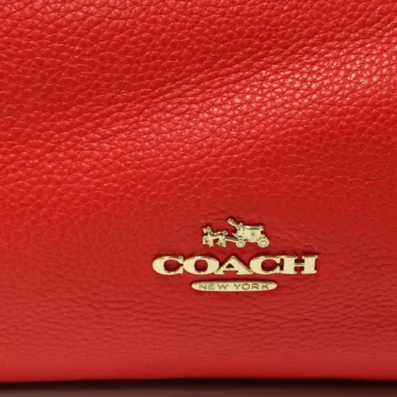 COACH Red Pebbled Leather shoulder bag with dust bag - Picture 5 of 9